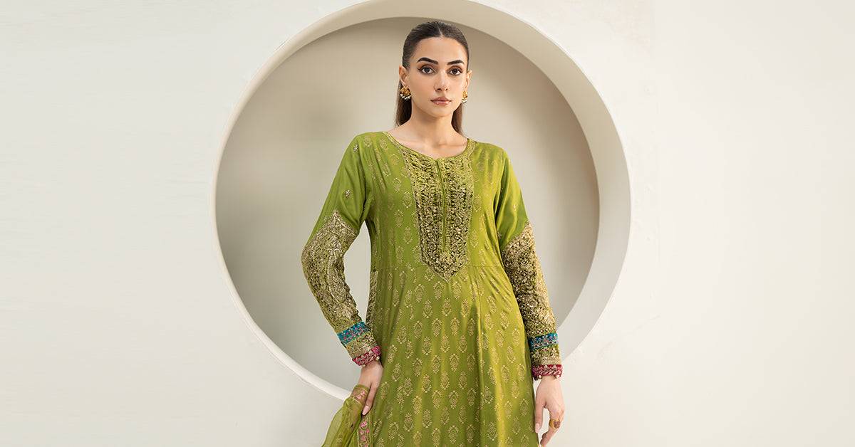 Maira B | Ready to Wear | DW-W24-101 by Maria Faisal - Registered Vendor of : Maria B - type : Wedding Dress - 100% original wedding dresses