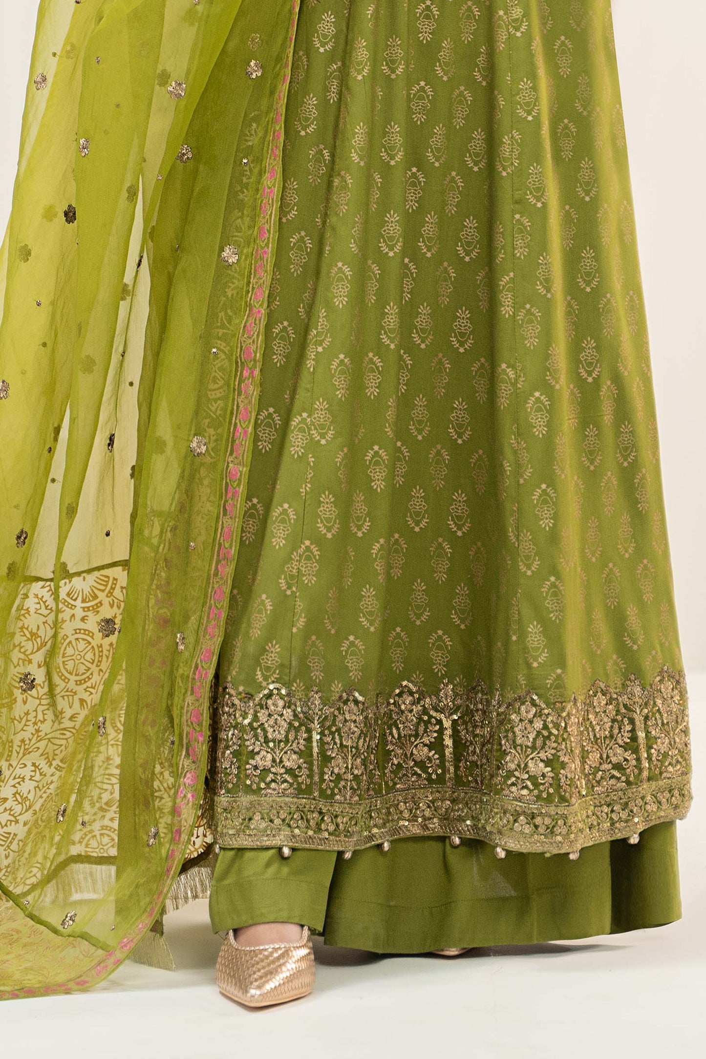 Maira B | Ready to Wear | DW-W24-101 by Maria Faisal - Registered Vendor of : Maria B - type : Wedding Dress - 100% original wedding dresses
