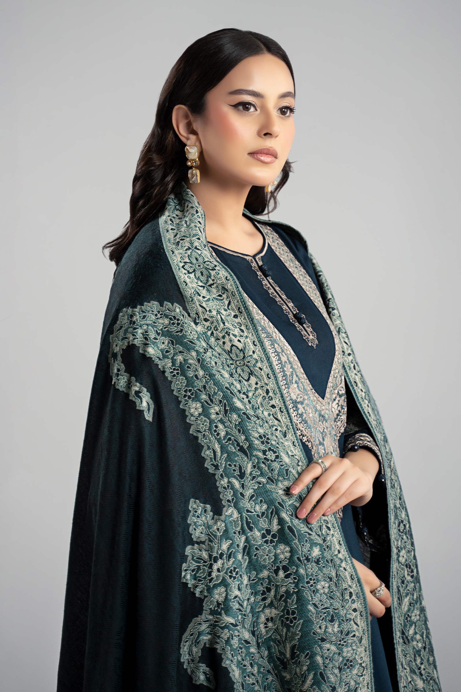 Maria B | Luxury Winter Pret 25 | DW-W24-102R1-Blue - Ladies Clothes - Maria Faisal