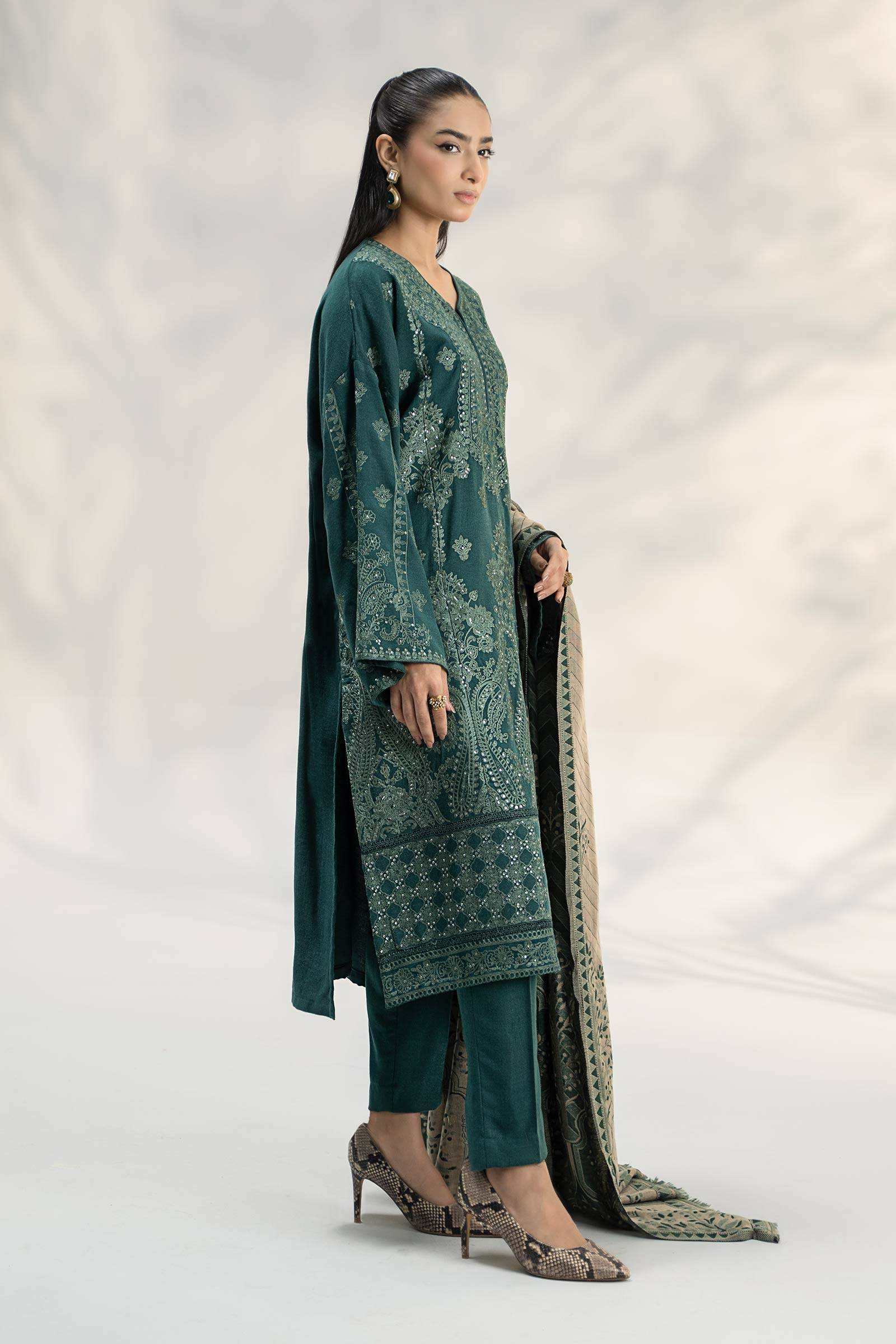 Maira B | Ready to Wear | DW-W24-14 by Maria Faisal - Registered Vendor of : Maria B - type : Wedding Dress - 100% original wedding dresses