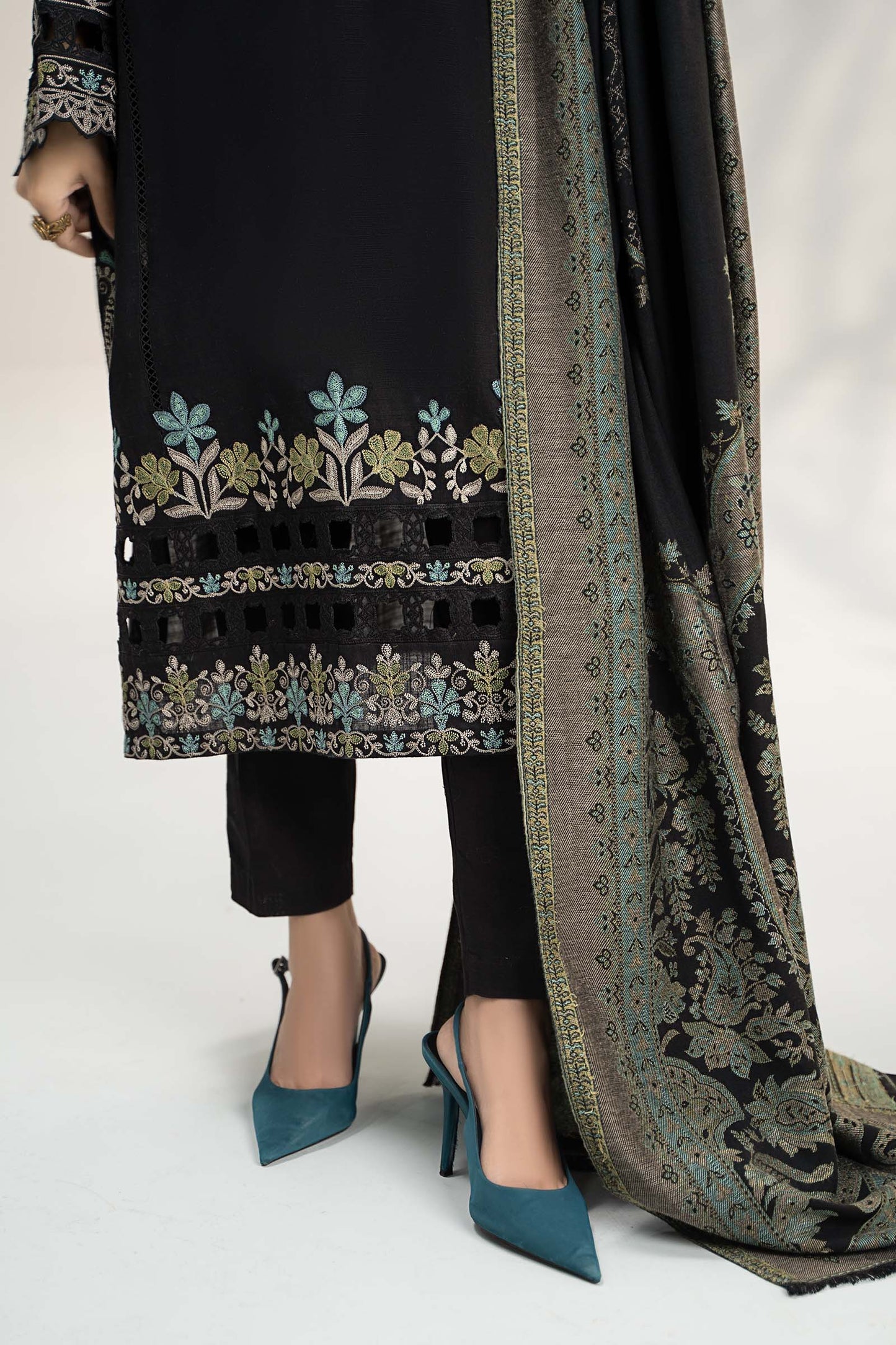 Maira B | Ready to Wear | DW-W24-19 by Maria Faisal - Registered Vendor of : Maria B - type : Wedding Dress - 100% original wedding dresses