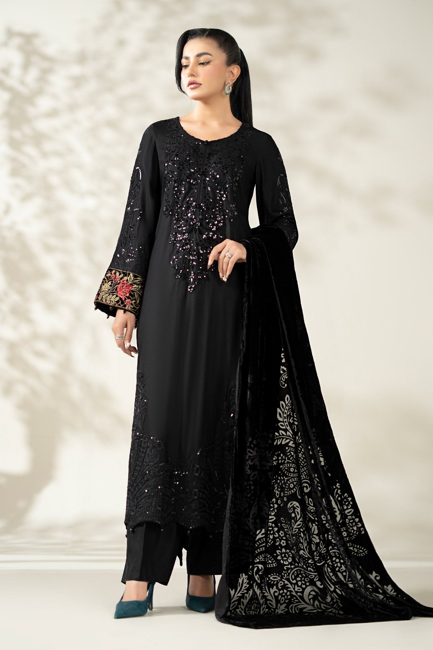 Maria B | Luxury Winter Pret 25 | DW-W25-20-Black - Ladies Clothes - Maria Faisal