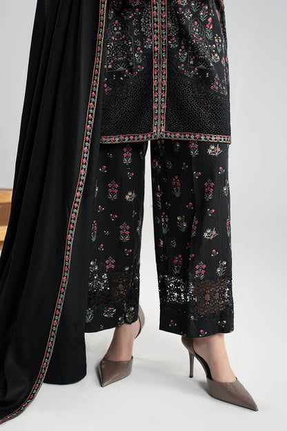 Maria B | Luxury Winter Pret 25 | DW-W25-35-Black - Ladies Clothes - Maria Faisal