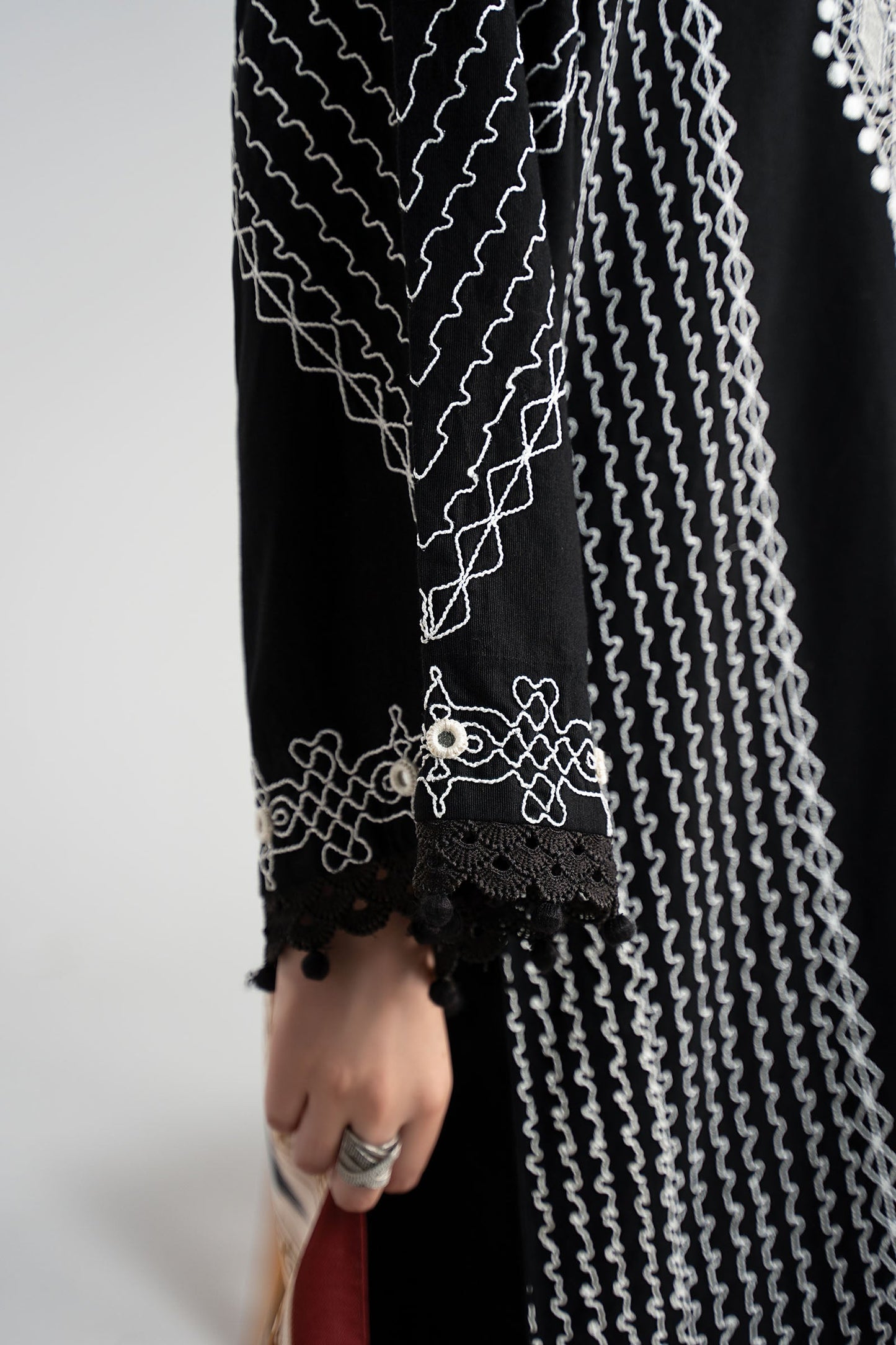 Maria B | Luxury Winter Pret 25 | DW-W25-51-Black - Ladies Clothes - Maria Faisal