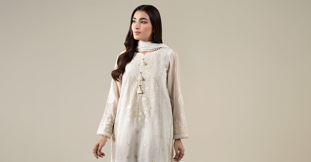 Maria B | Luxury Winter Pret 25 | DW-EA25-76-Off White - Ladies Clothes - Maria Faisal