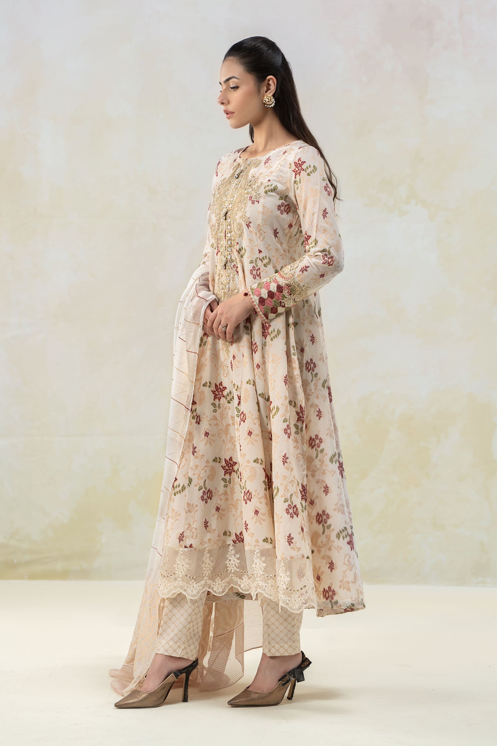 Maira B | Ready to Wear | DW-EF22-23R1 by Maria Faisal - Registered Vendor of : Maria B - type : Wedding Dress - 100% original wedding dresses