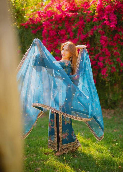 Meeral | Wedding Formals | Fidos by Maria Faisal - Registered Vendor of : Meeral - type : Ladies Clothes - 100% original wedding dresses