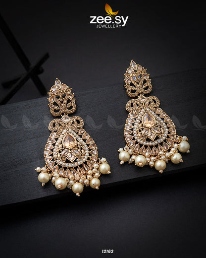 Dilnaz Jhumka - Earrings 