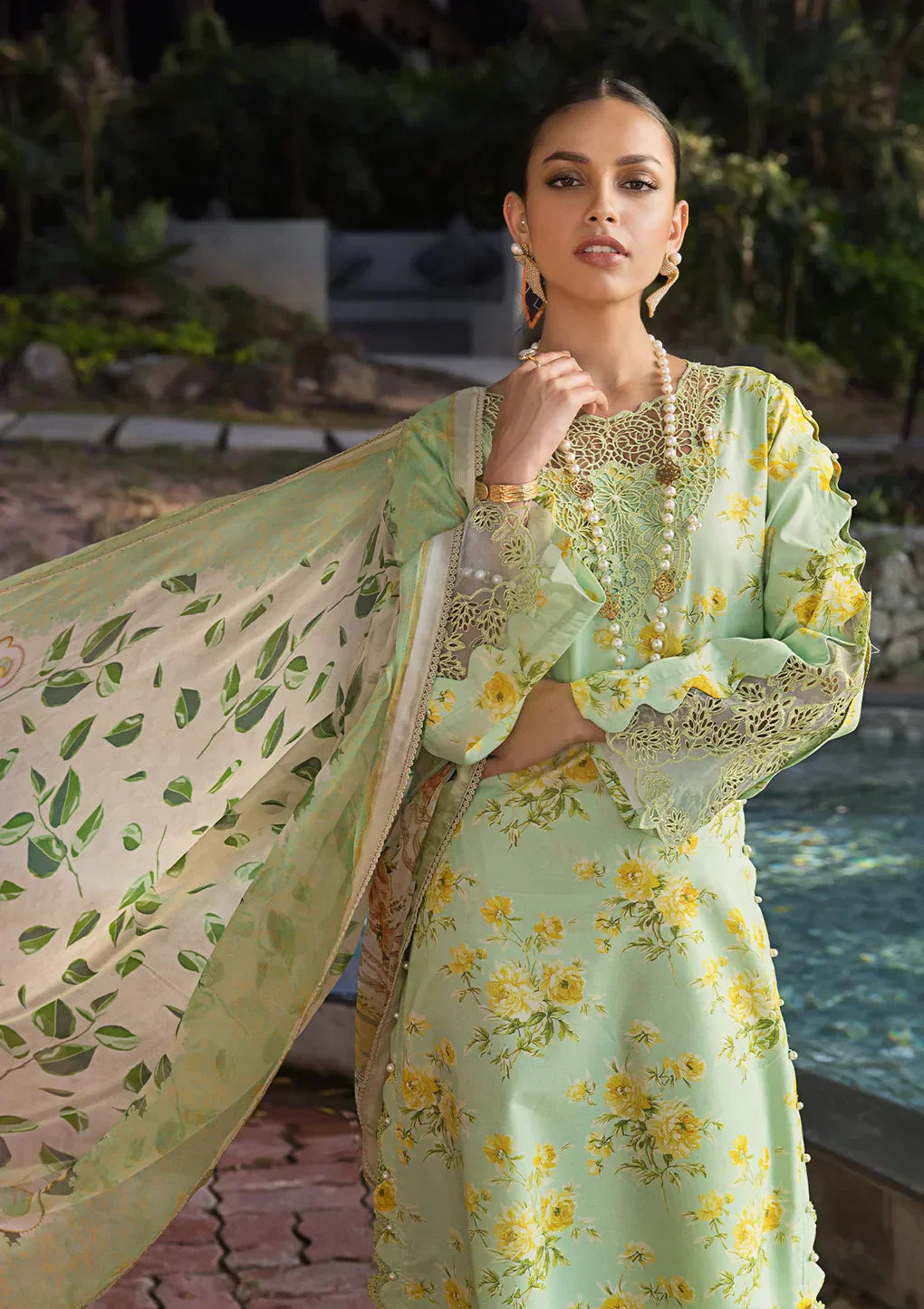Elaf Premium | Signature Embroidered Lawn 24 | ESL-06B MAJESTIC NOVA - Ladies Clothes - Maria Faisal