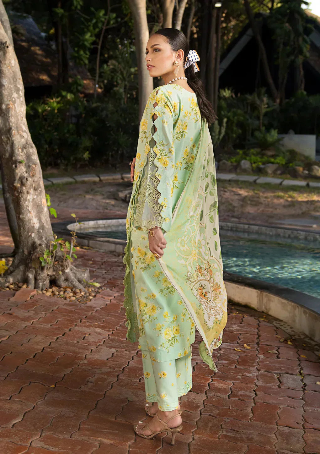 Elaf Premium | Signature Embroidered Lawn 24 | ESL-06B MAJESTIC NOVA - Ladies Clothes - Maria Faisal