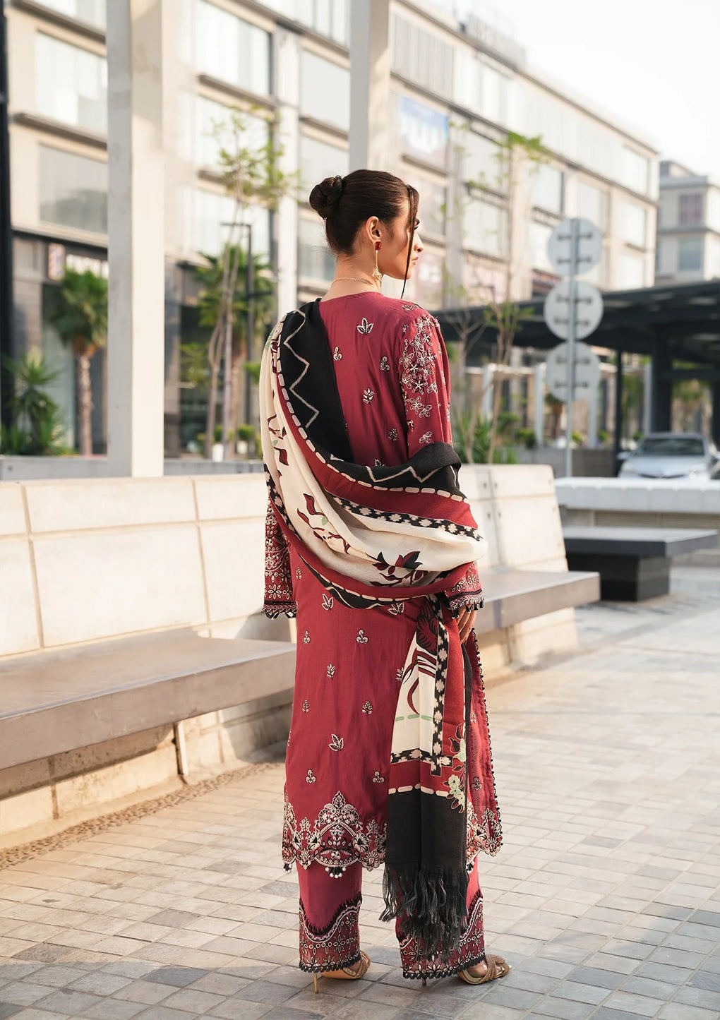 Elaf Premium | Winter Pashmina Shawl Collection | EPW-5A Sweetest Kiss - Designer Dress with Intricate embroidery and embellishments. Shop elegent wedding dress at Maria Faisal.
