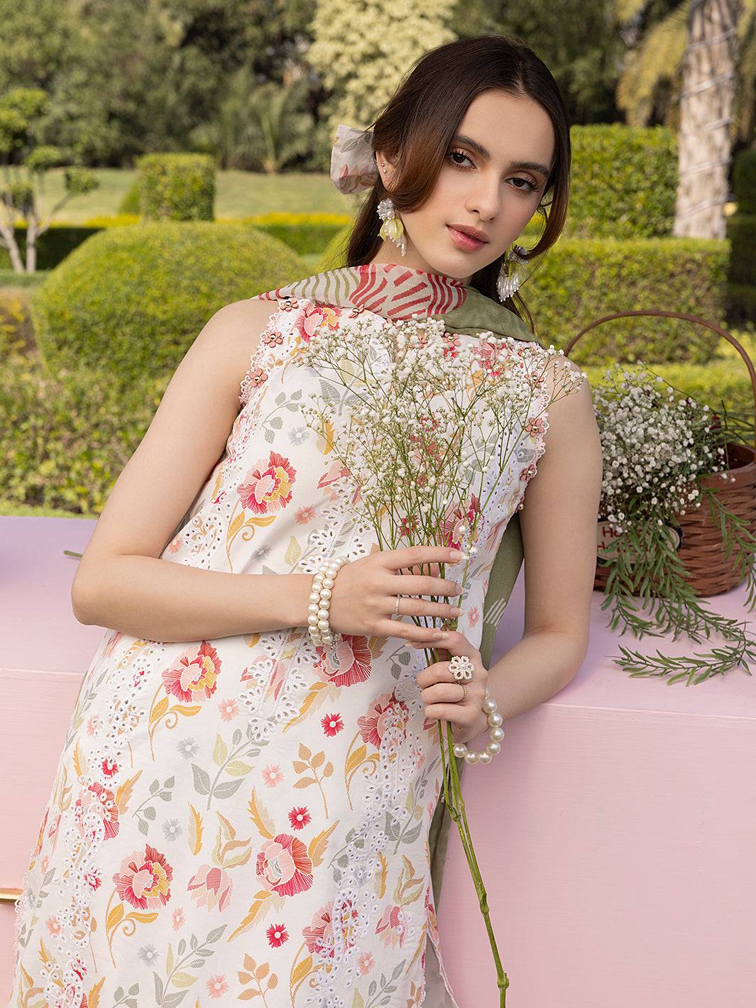 Izel | Oh Spring Lawn 25 | ELOWEN by Maria Faisal - Registered Vendor of : Izel - type : Ladies Clothes - 100% original wedding dresses