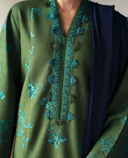 Elysia – authentic Pakistani dress from the Amaris Luxury Shawl 25 collection for women in the UK