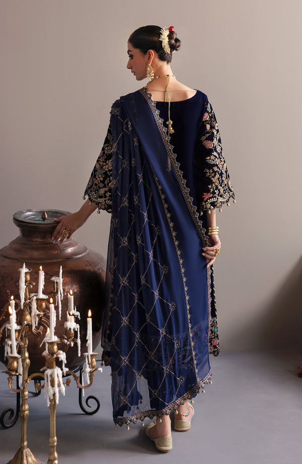 Emaan Adeel | Saanjh Velvet Collection 24 |  MK-03 Falak