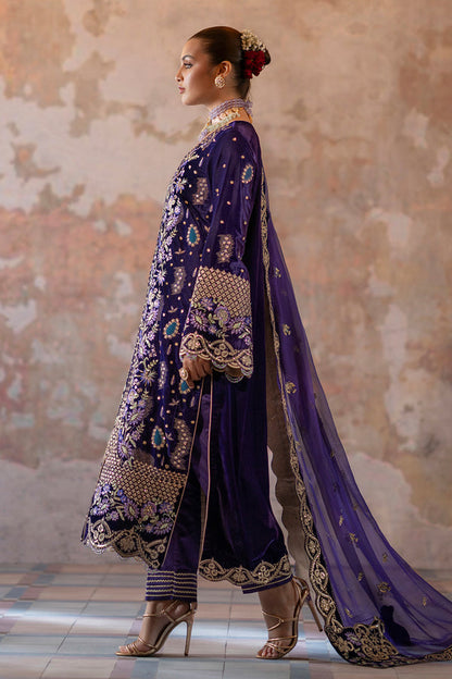 Emaan Adeel | Saanjh Velvet Collection 24 |  Aroosh - Ladies Clothes - Maria Faisal