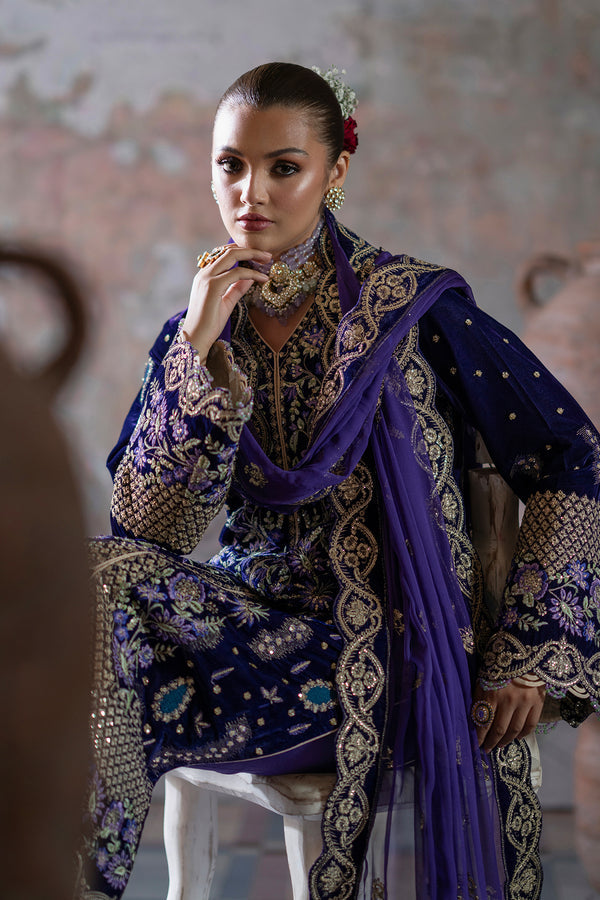 Emaan Adeel | Saanjh Velvet Collection 24 |  Aroosh - Ladies Clothes - Maria Faisal