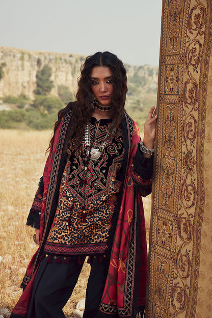 NAZ-SRW25-09 – authentic Pakistani dress from the Winter Khaddar 25 collection for women in the UK