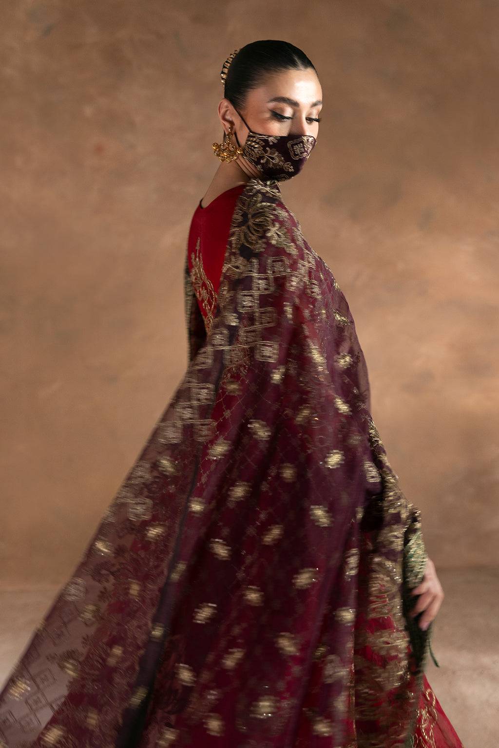 Flossie | Laconic Formals | FE - 909 by Maria Faisal - Registered Vendor of : Flossie - type : Ladies Clothes - 100% original wedding dresses