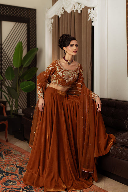 Saira Rizwan | Velvet Pret 25 | AMBERIN-SRVP25-11 - Formal Dress - available at Maria Faisal in UK and USA.