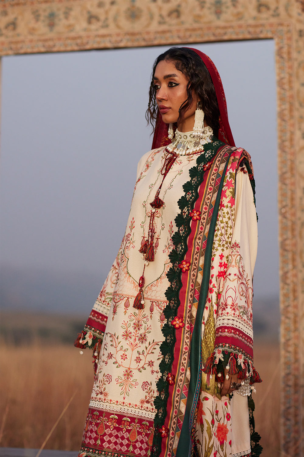 IREM-SRW25-05 – authentic Pakistani dress from the Winter Khaddar 25 collection for women in the UK