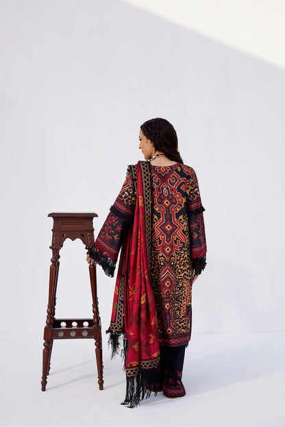 NAZ-SRW25-09 – authentic Pakistani dress from the Winter Khaddar 25 collection for women in the UK