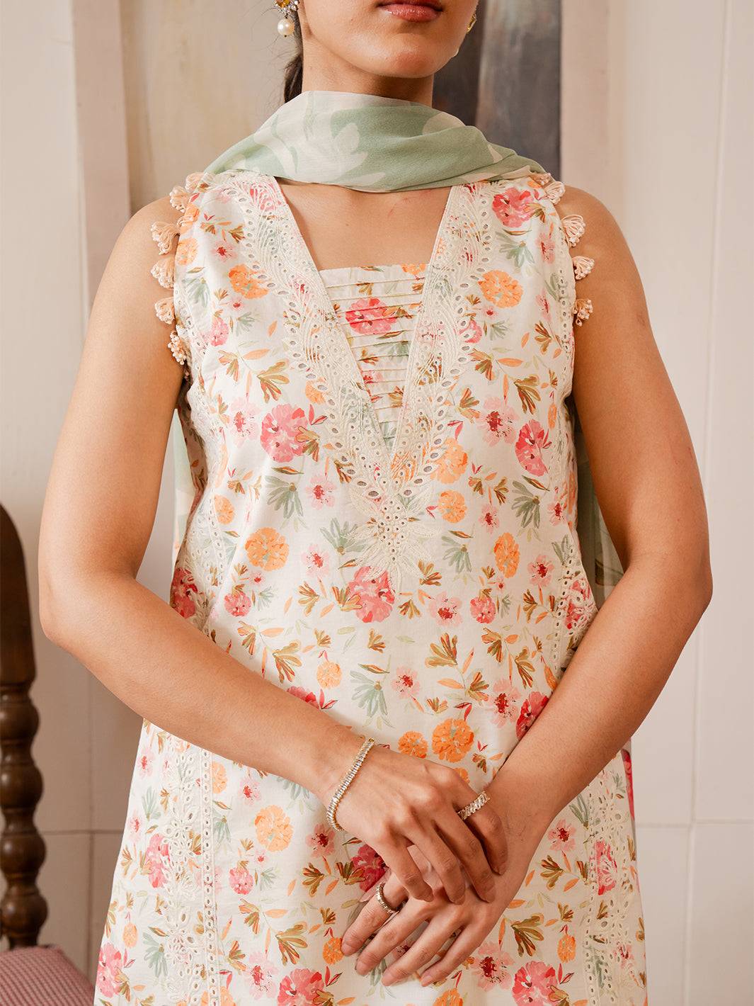 Izel | Oh Spring Lawn 25 | FLORA (B) by Maria Faisal - Registered Vendor of : Izel - type : Ladies Clothes - 100% original wedding dresses