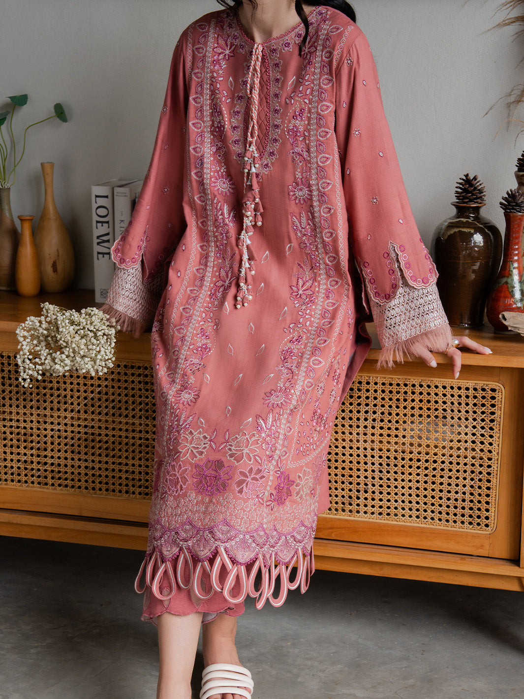 ROSEATE – authentic Pakistani dress from the Dastaan Khaddar 25 collection for women in the UK