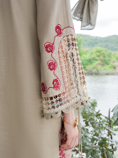 AILEEN – authentic Pakistani dress from the Dastaan Khaddar 25 collection for women in the UK