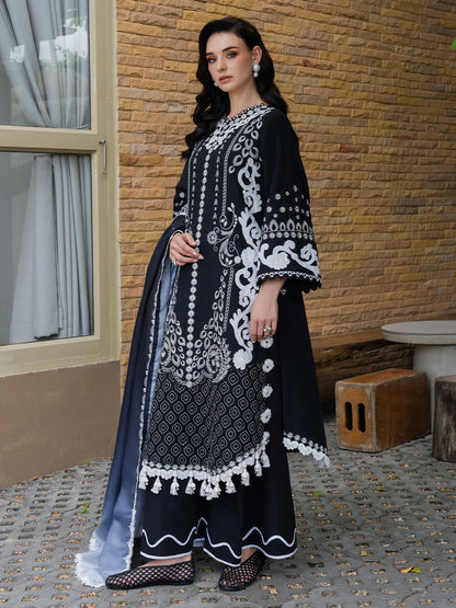 REHA – authentic Pakistani dress from the Dastaan Khaddar 25 collection for women in the UK