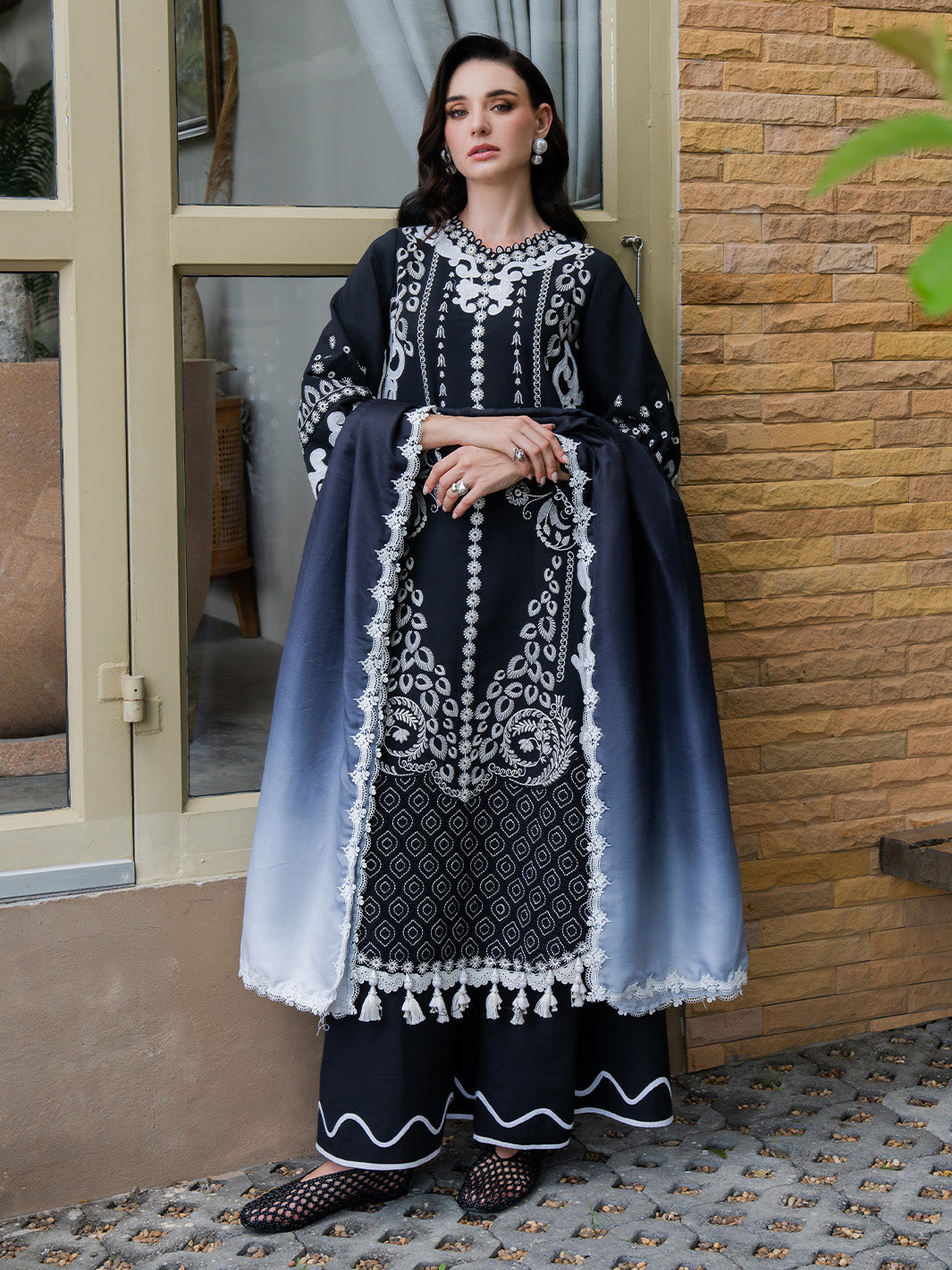 REHA – authentic Pakistani dress from the Dastaan Khaddar 25 collection for women in the UK