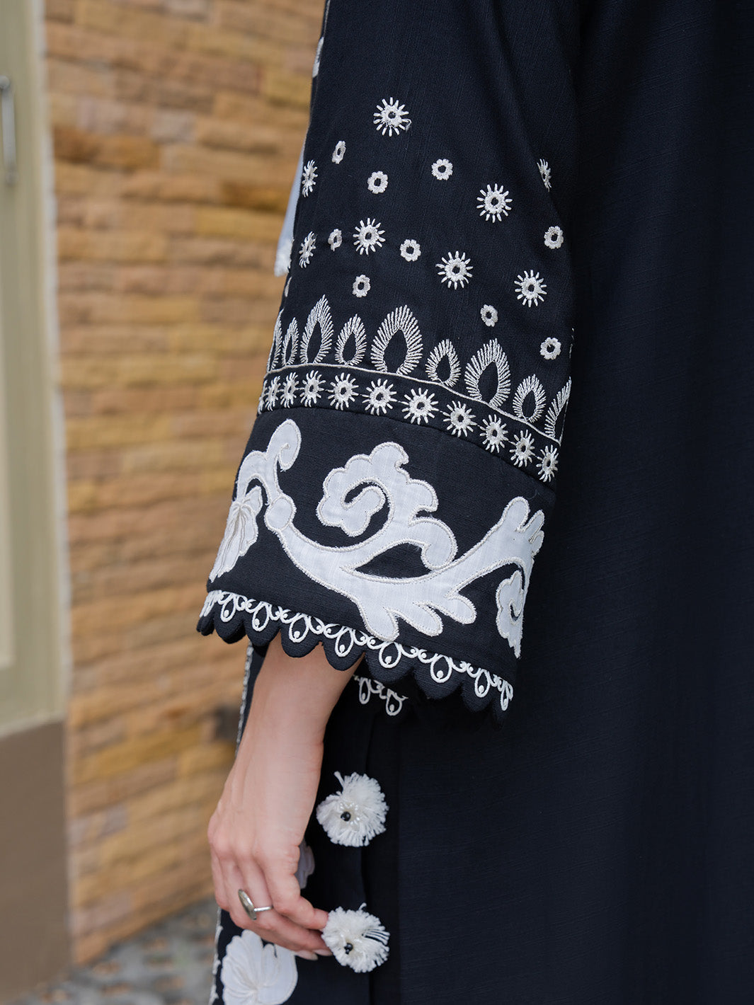 REHA – authentic Pakistani dress from the Dastaan Khaddar 25 collection for women in the UK