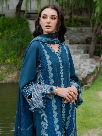 EVARA – authentic Pakistani dress from the Dastaan Khaddar 25 collection for women in the UK