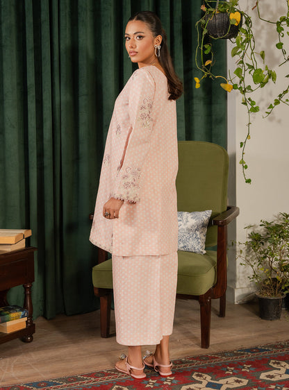 LYRA – authentic Pakistani dress from the Lumiere Pret collection for women in the UK