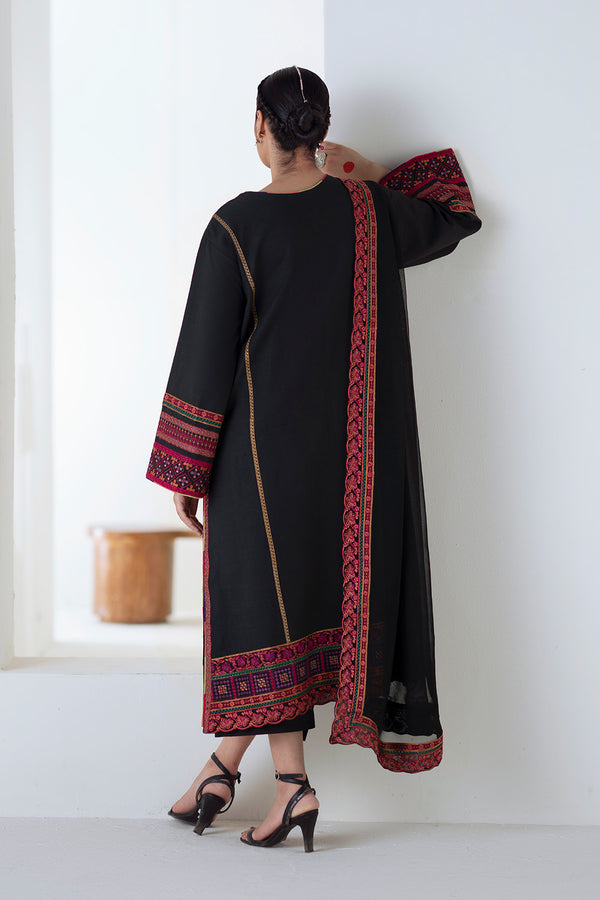 Maryum N Maria | Noore Winters 25 | 3 Piece Embroidered Khaddar PANRA - FSU5677 - Casual Dress - available at Maria Faisal in UK and USA.