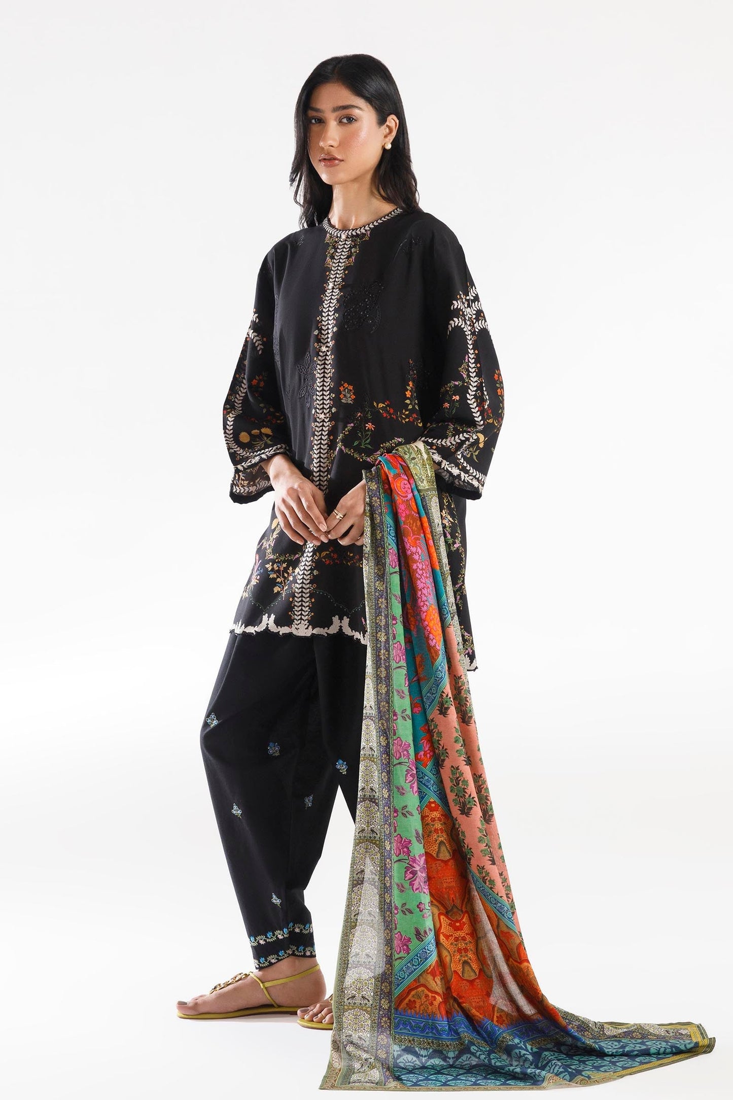 Sana Safinaz | Luxury Pret | Muzlin Linen Suit FW25MUZ015BP3 - Dress - available at Maria Faisal in UK and USA.