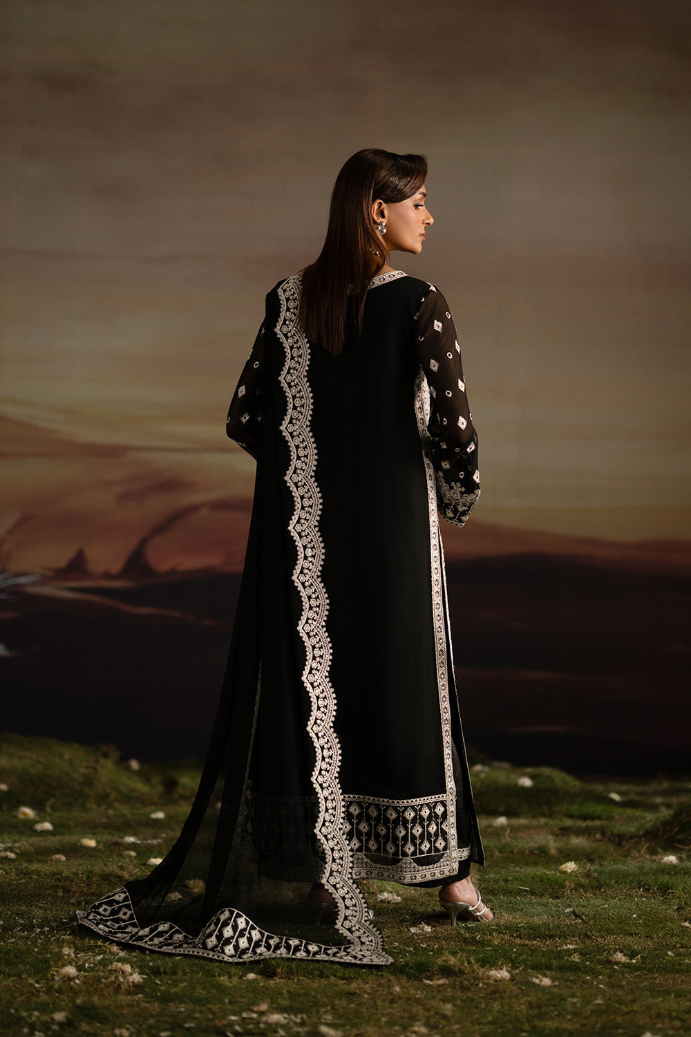 Fressia Premium | Luxury 26 | INBHA - FWU5708 - Luxury Dress - available at Maria Faisal in UK and USA.