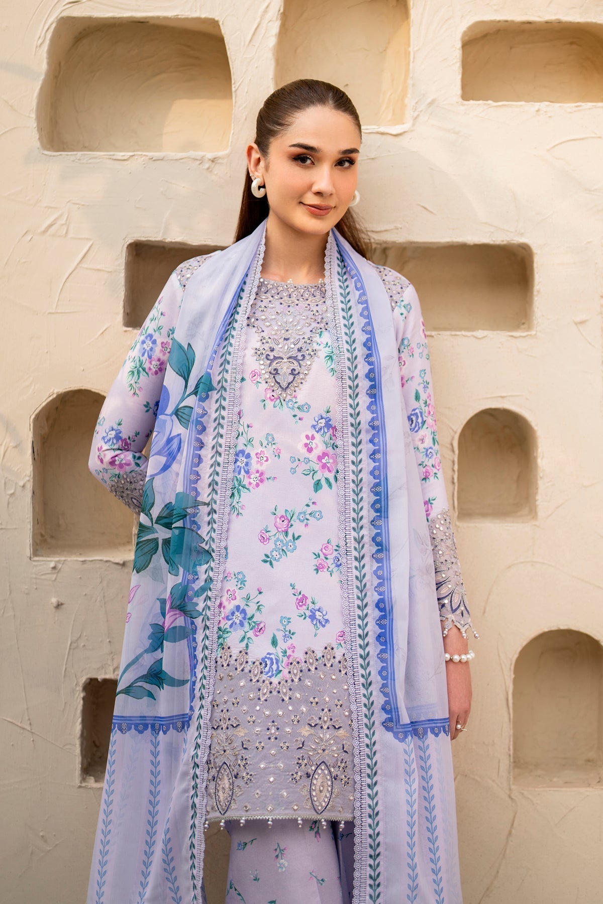 Alizeh | Levana Lawn | Flake - Ladies Clothes 
