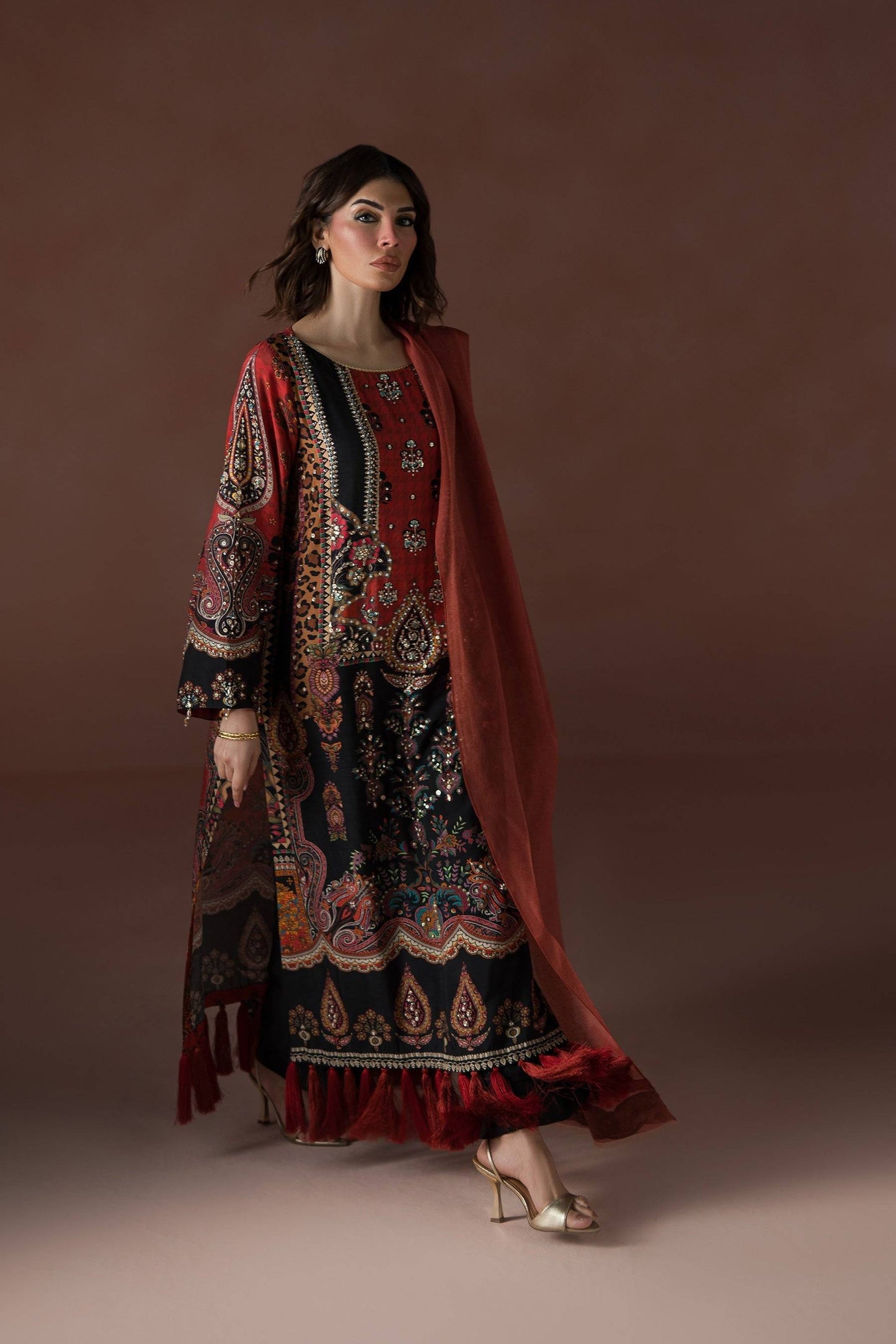 Ammara Khan | Flo 25 | (D-02) by Maria Faisal - Registered Vendor of : Ammara Khan - type : Ladies Clothes - 100% original wedding dresses