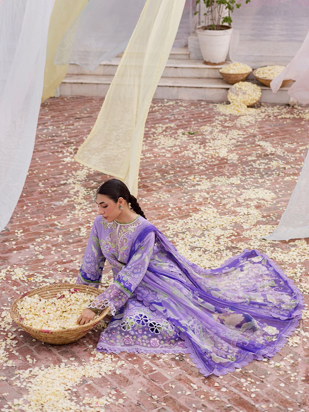 Mahnur | Gulzar Winter 25 | G - 07 - Ladies Clothes - Maria Faisal