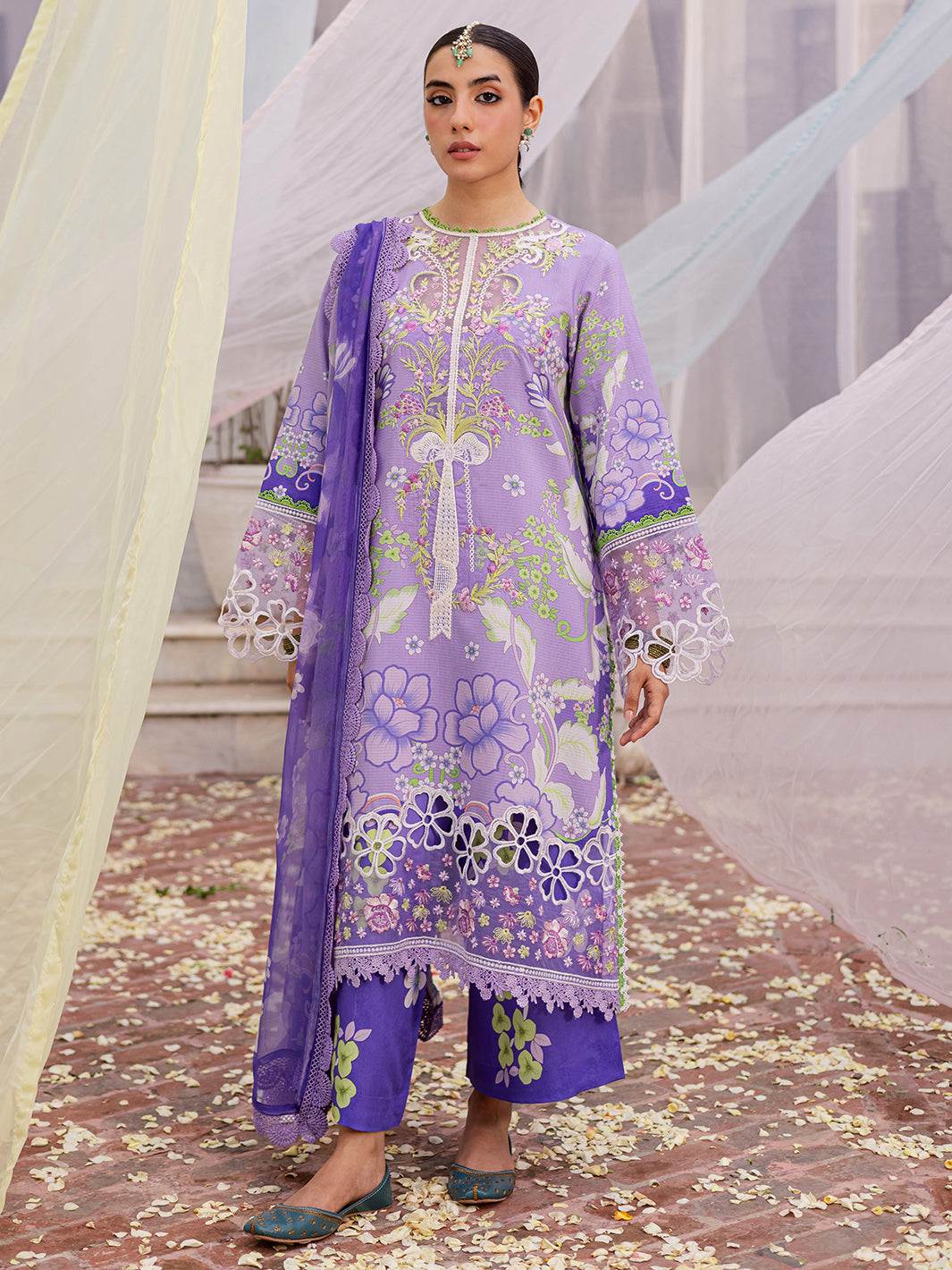 Mahnur | Gulzar Winter 25 | G - 07 - Ladies Clothes - Maria Faisal