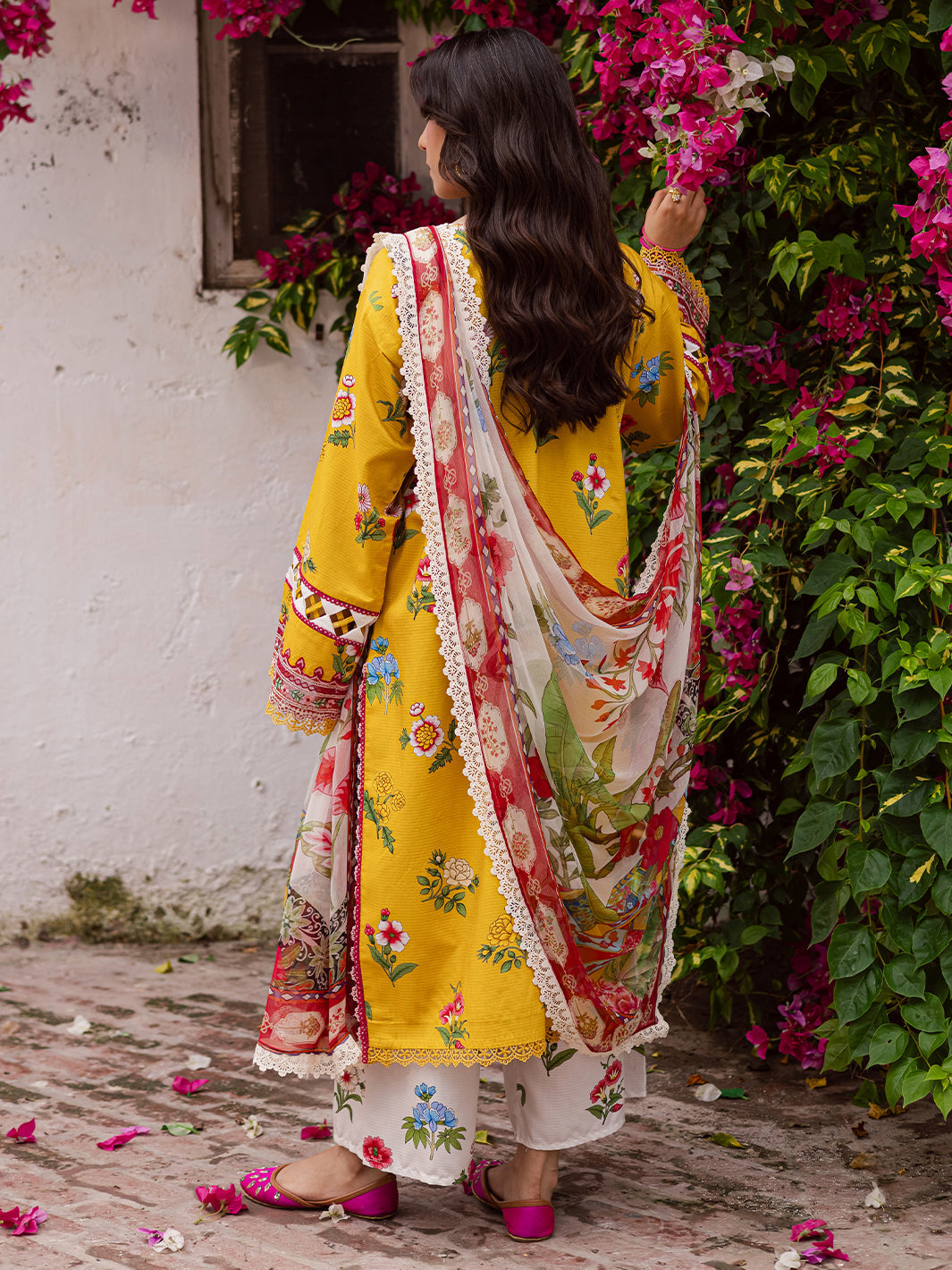 Mahnur | Gulzar Winter 25 | G - 12 - Ladies Clothes - Maria Faisal