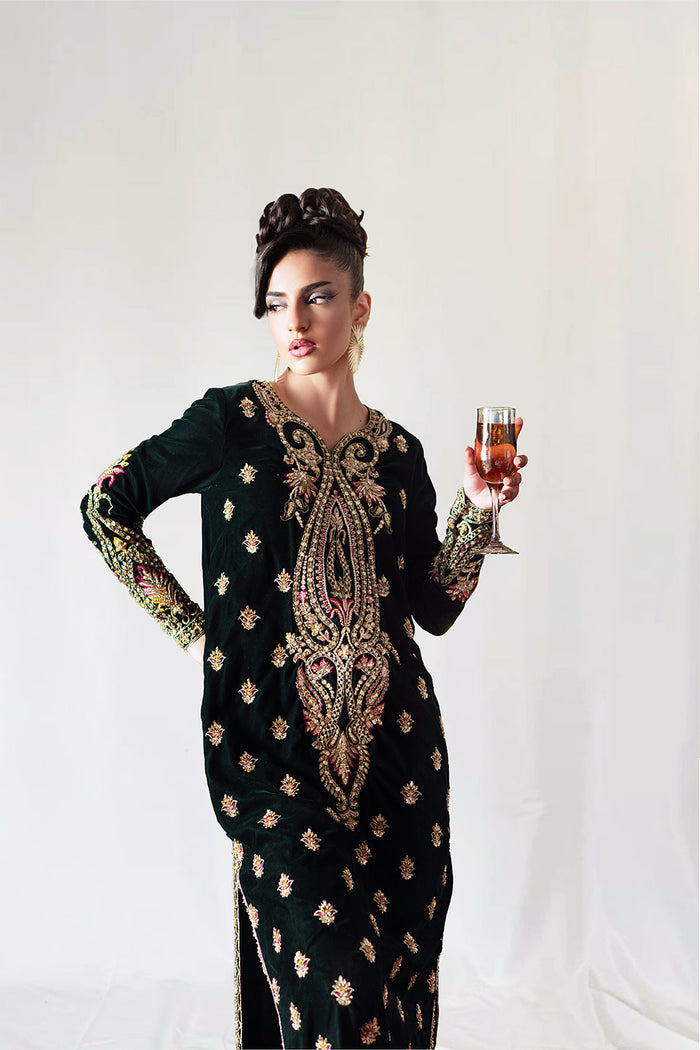 Saira Rizwan | Velvet Pret 25 | EMERA-SRVP25-10 - Formal Dress - available at Maria Faisal in UK and USA.