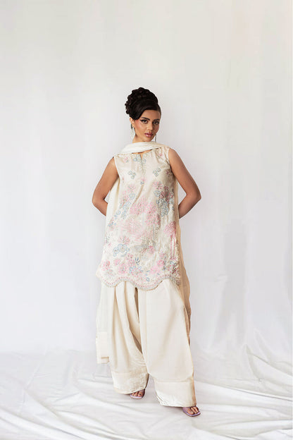 Saira Rizwan | Velvet Pret 25 | NARGIS-SRVP25-07 - Formal Dress - available at Maria Faisal in UK and USA.