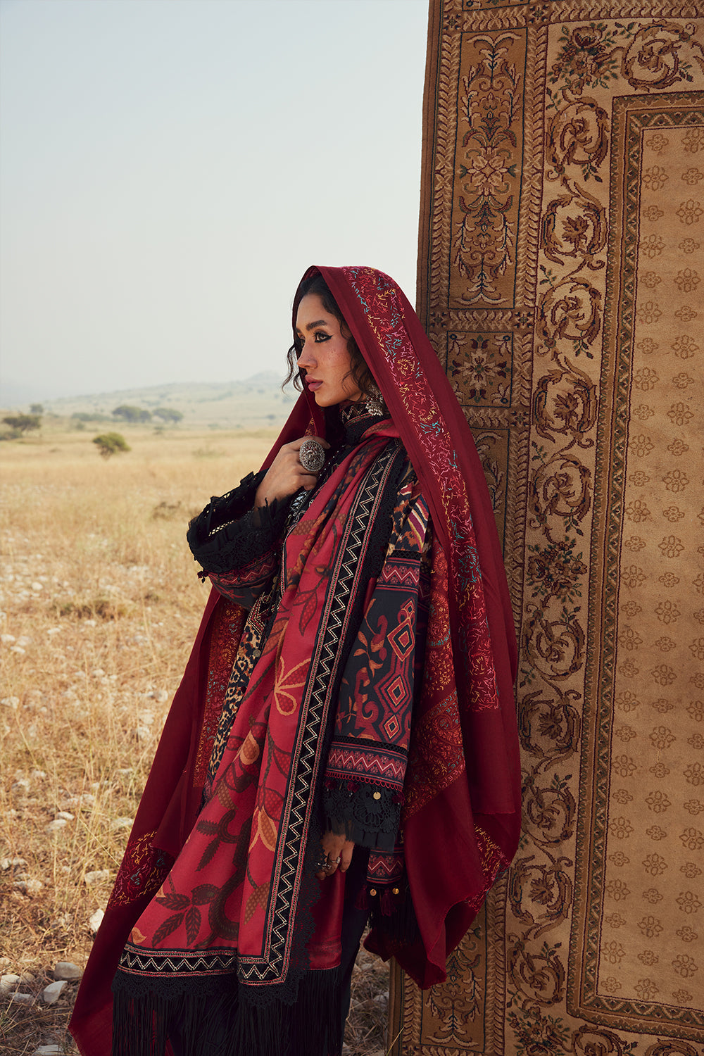 NAZ-SRW25-09 – authentic Pakistani dress from the Winter Khaddar 25 collection for women in the UK