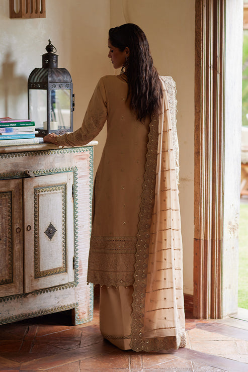 Gulaal | Luxury Lawn 25 | Daphne