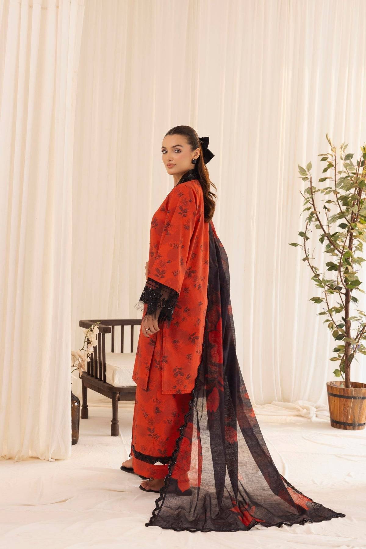 Mohagni | Tulip 25 | GLS-13 by Maria Faisal - Registered Vendor of : Mohagni - type : Ladies Clothes - 100% original wedding dresses