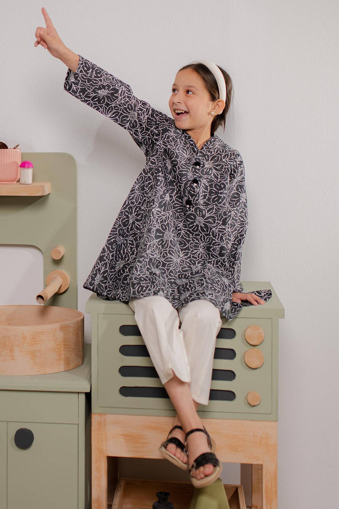 Zellbury Girls | 1 Piece Cambric | Kurta - 2666 by Maria Faisal - Registered Vendor of : Zellbury Girls - type : Kids Clothes - 100% original wedding dresses