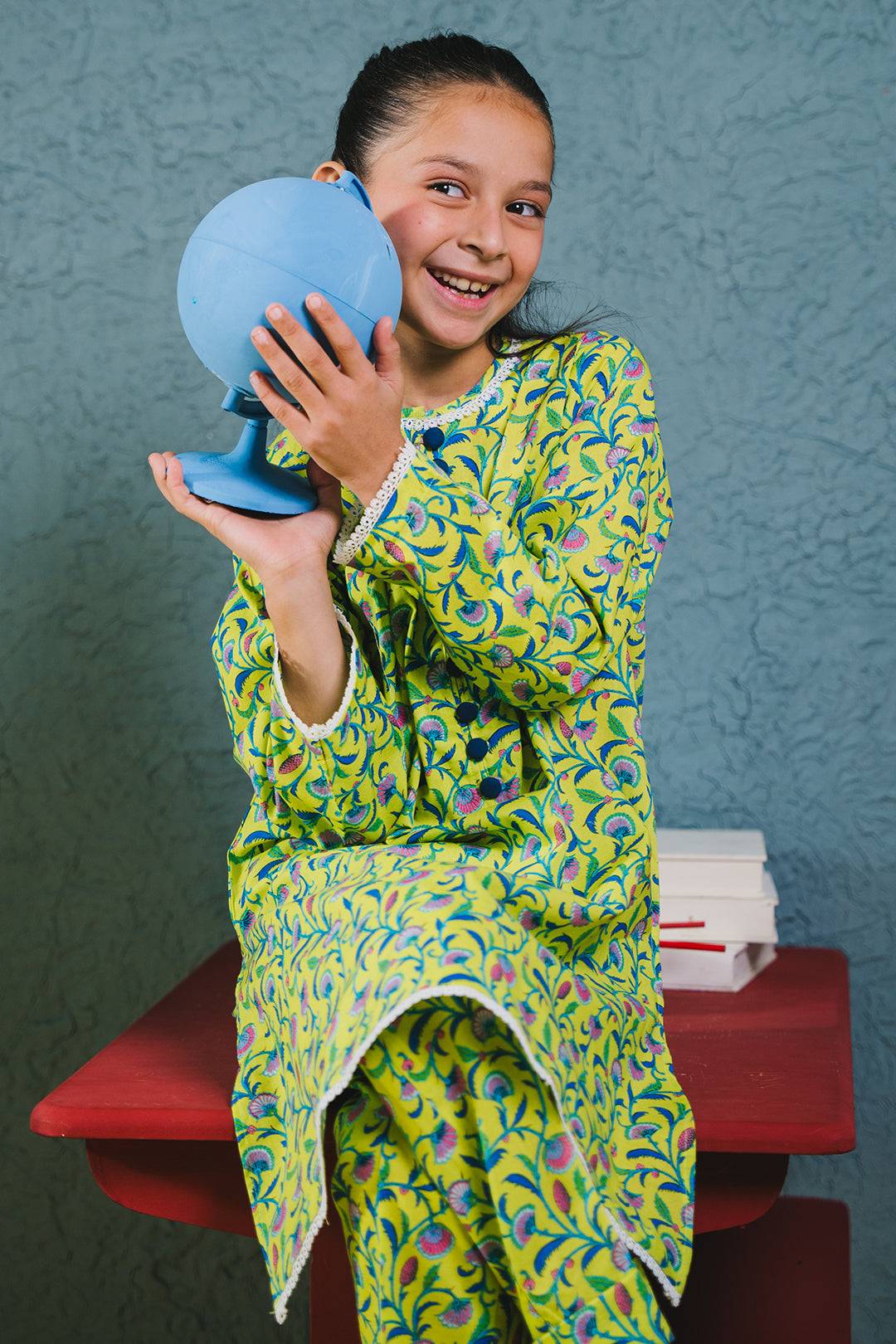 Zellbury Girls | 2 Piece Cambric | Kurta Trouser - 2679 by Maria Faisal - Registered Vendor of : Zellbury Girls - type : Kids Clothes - 100% original wedding dresses