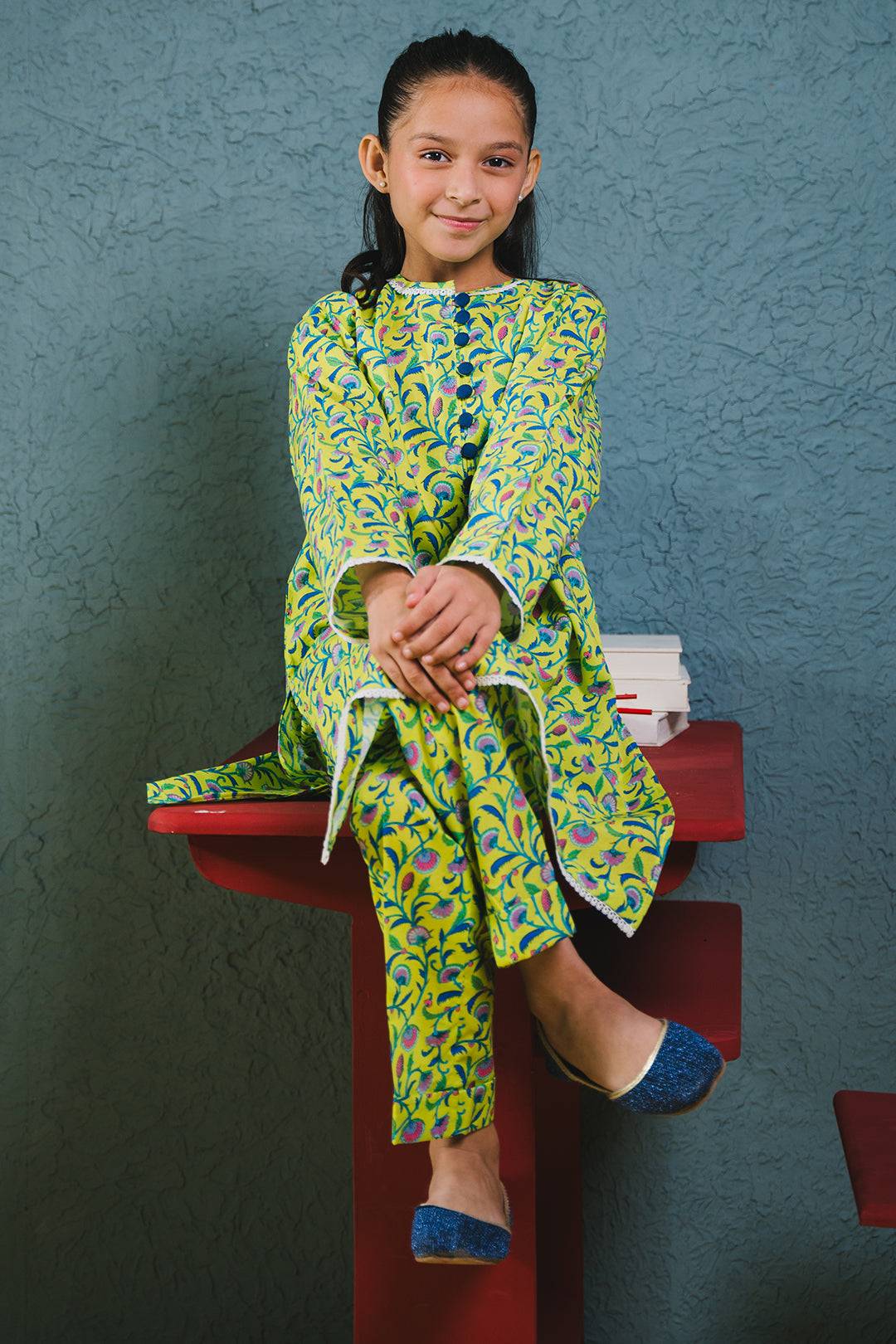 Zellbury Girls | 2 Piece Cambric | Kurta Trouser - 2679 by Maria Faisal - Registered Vendor of : Zellbury Girls - type : Kids Clothes - 100% original wedding dresses