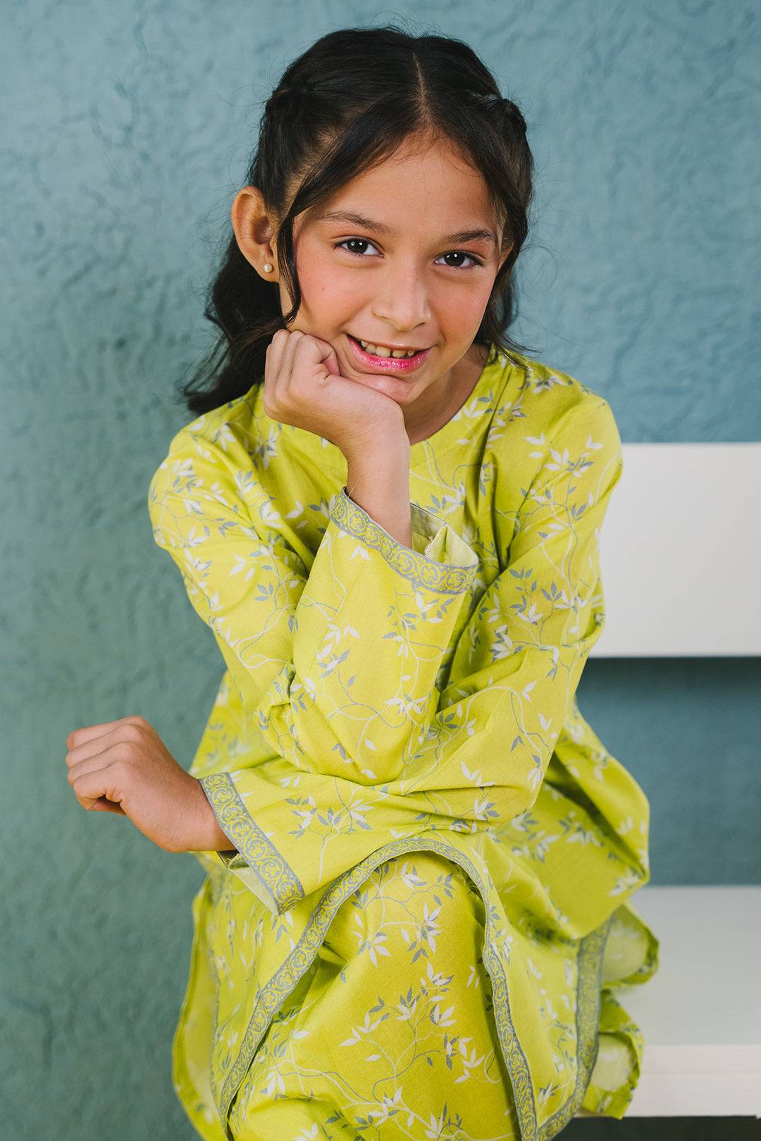 Zellbury Girls | 2 Piece Lawn | Kurta Trouser - 2410 by Maria Faisal - Registered Vendor of : Zellbury Girls - type : Kids Clothes - 100% original wedding dresses